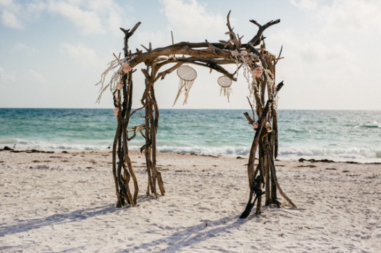 bohemian-wedding-on-the-beach