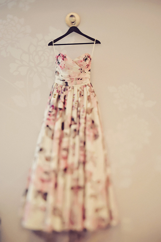 floral print wedding dress @weddingchicks