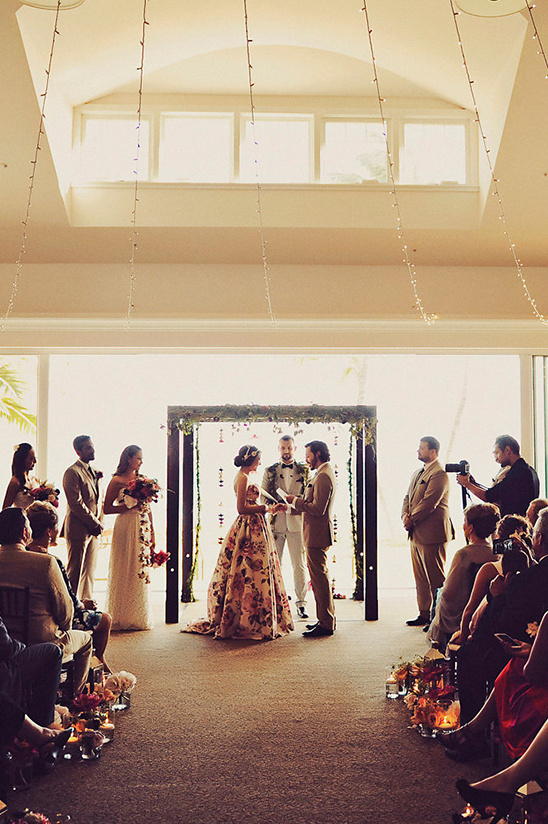 Hawaii wedding ceremony @weddingchicks