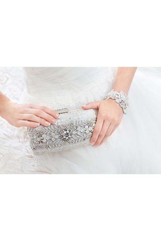 cloe-noel-designs-wedding-accessories