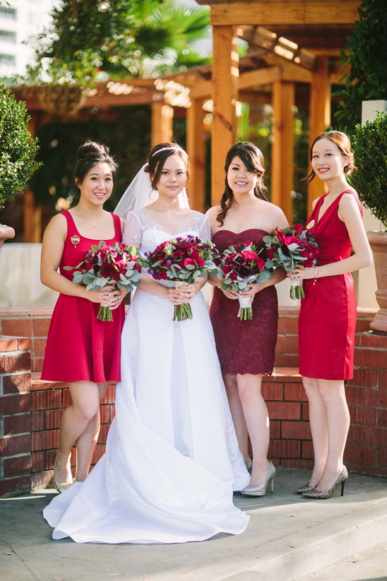 red bridesmaid dresses @weddingchicks