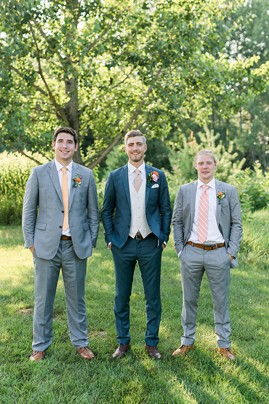 classy grey tones groomsmen @weddingchicks