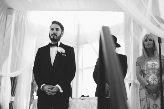 elegant-and-modern-white-wedding
