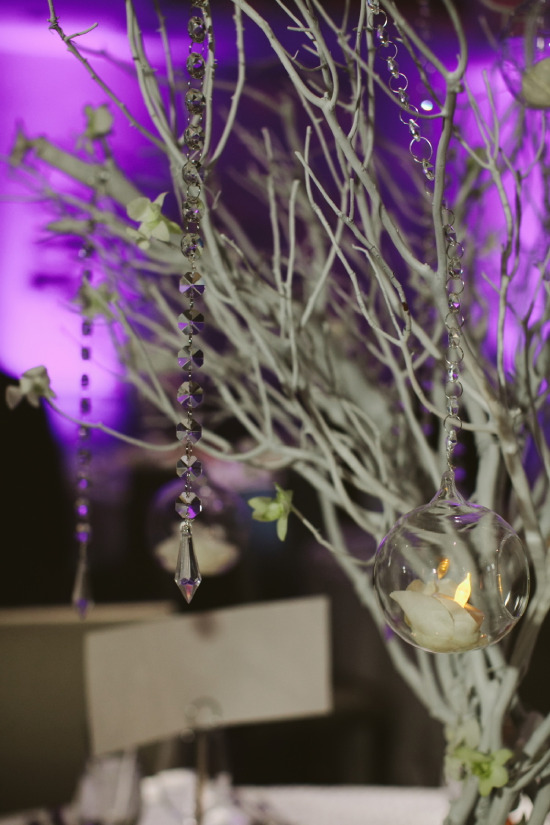 elegant-and-modern-white-wedding