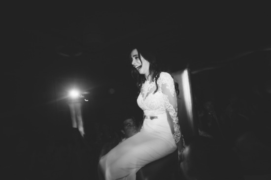 elegant-and-modern-white-wedding