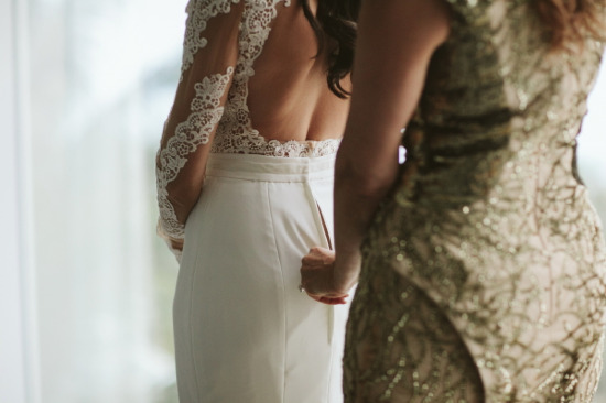 elegant-and-modern-white-wedding