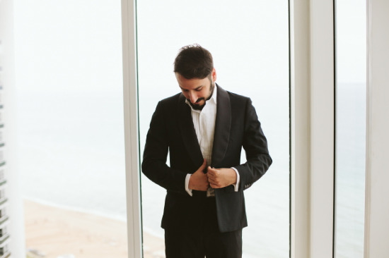 elegant-and-modern-white-wedding