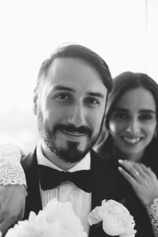 elegant-and-modern-white-wedding