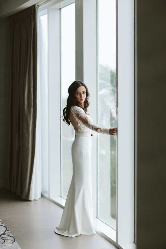 elegant-and-modern-white-wedding