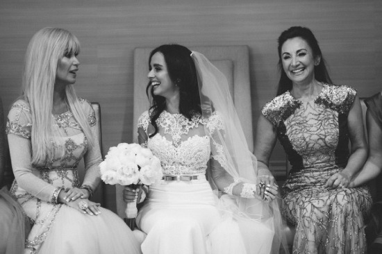 elegant-and-modern-white-wedding