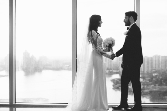 elegant-and-modern-white-wedding