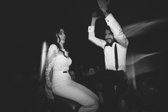elegant-and-modern-white-wedding