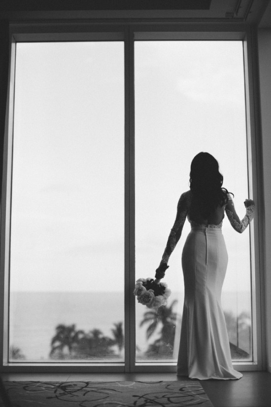 elegant-and-modern-white-wedding