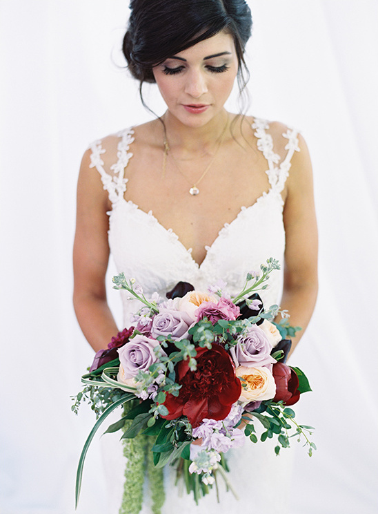 purple and red bouquet @weddingchicks