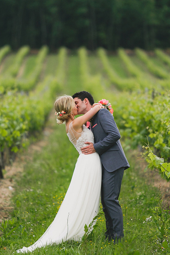 #vineyardwedding @weddingchicks