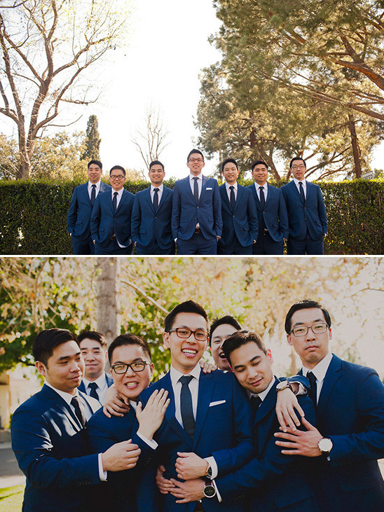 navy blue suit groomsmen @weddingchicks
