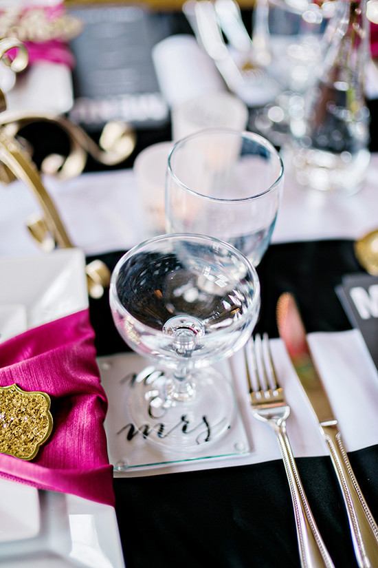 hot-pink-and-black-industrial-modern-wedding