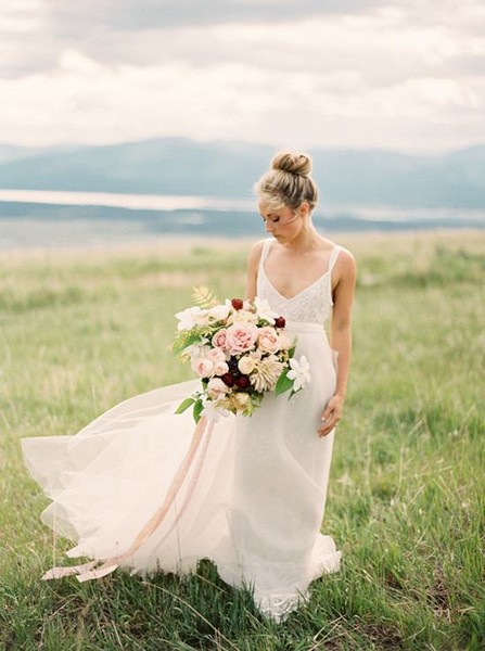 How To Have An Elegant Rustic Outdoor Wedding