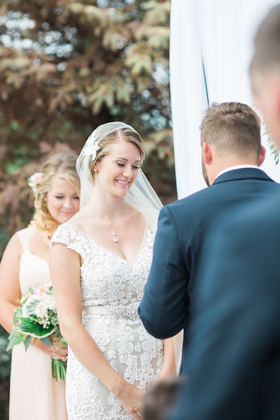 pastel-peach-vintage-wedding