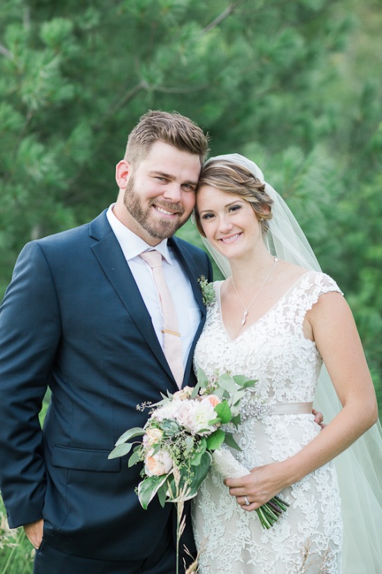 pastel-peach-vintage-wedding
