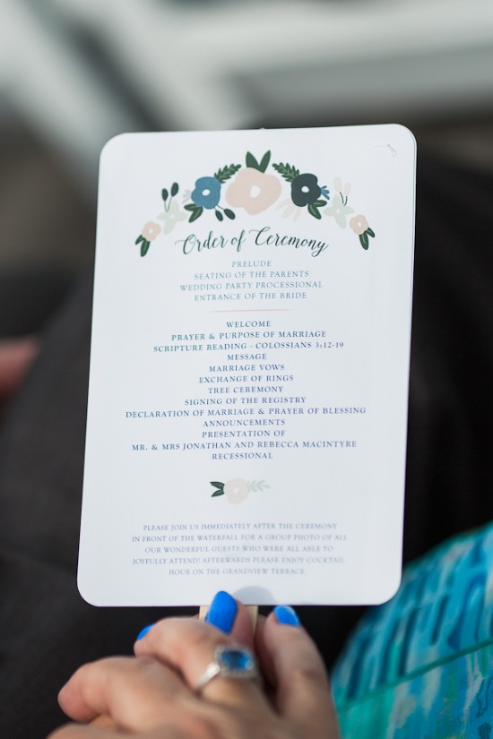 pastel-peach-vintage-wedding