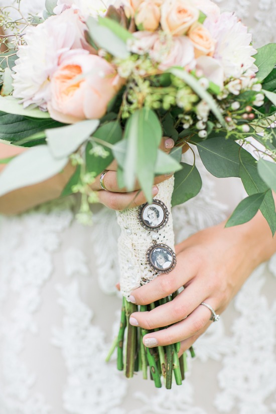 pastel-peach-vintage-wedding