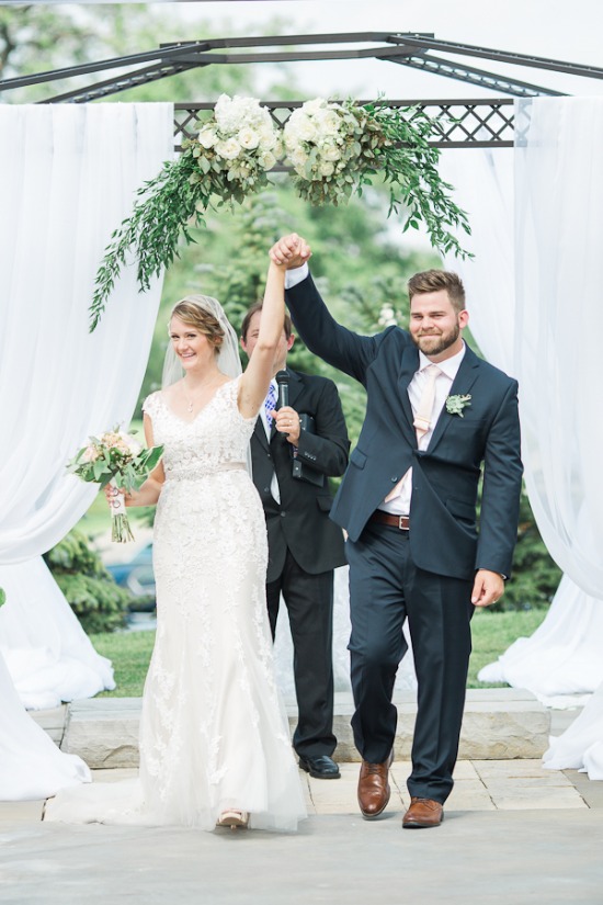pastel-peach-vintage-wedding