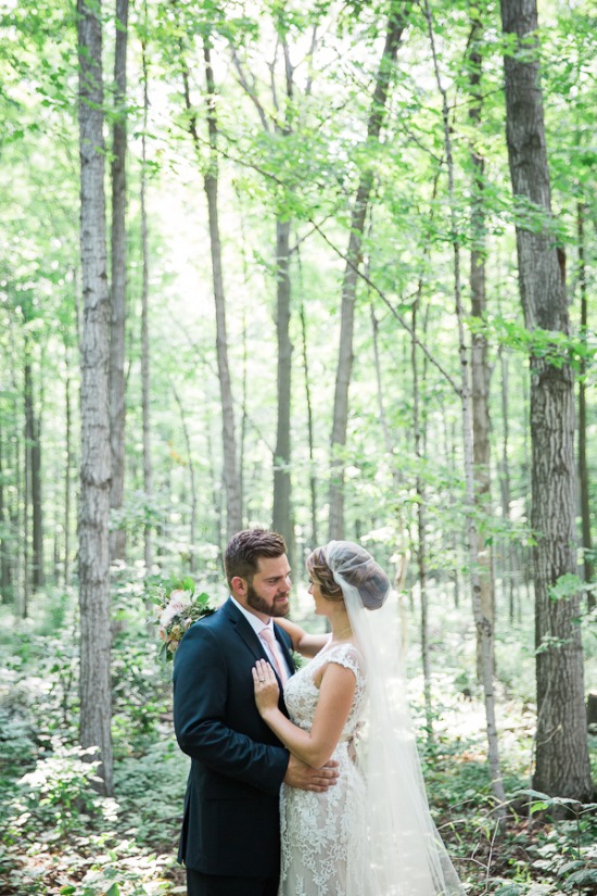 pastel-peach-vintage-wedding