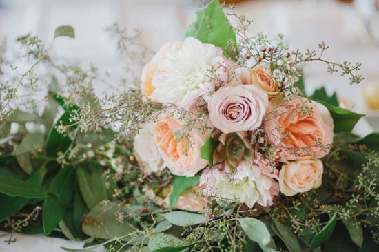 pastel-peach-vintage-wedding