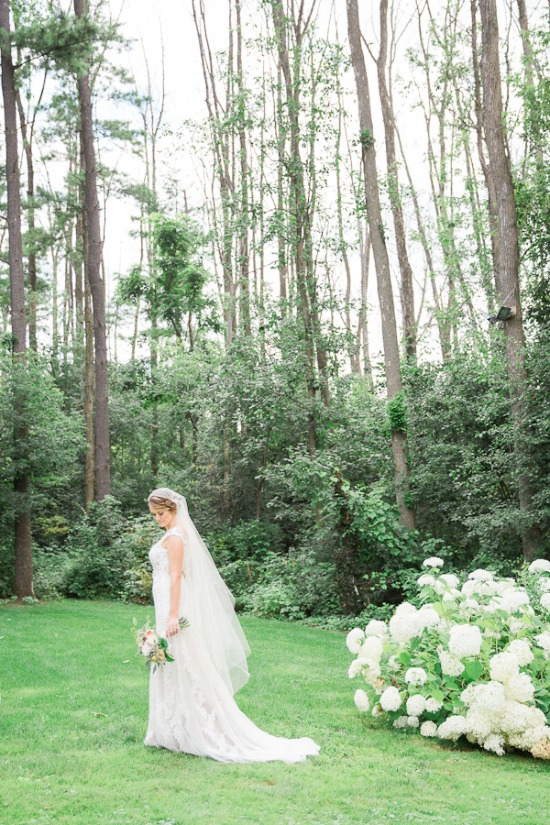 pastel-peach-vintage-wedding