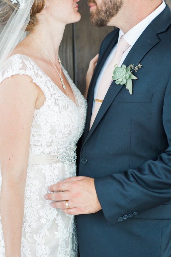 pastel-peach-vintage-wedding