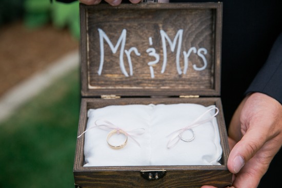 pastel-peach-vintage-wedding