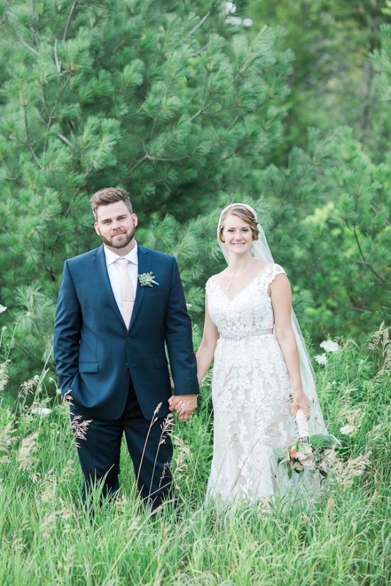 pastel-peach-vintage-wedding