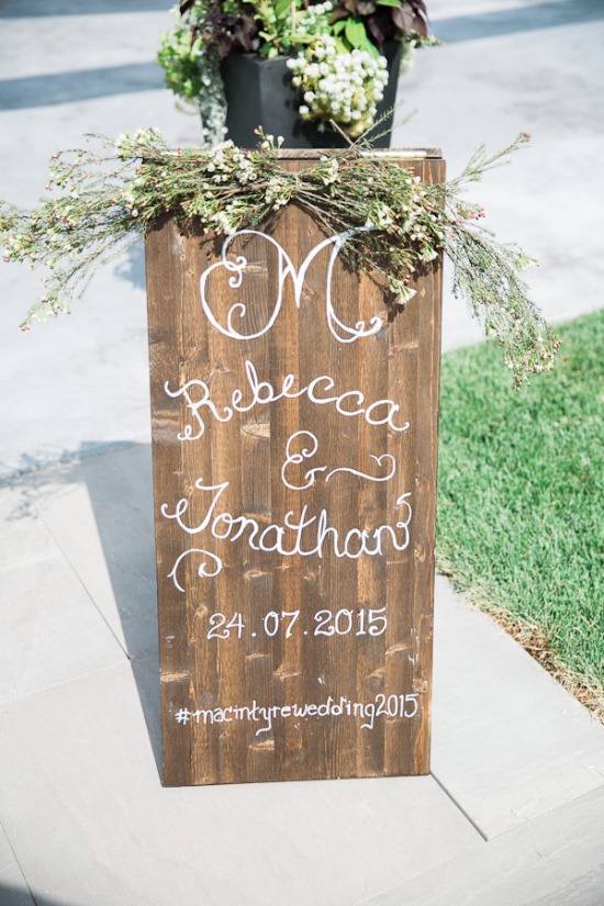 pastel-peach-vintage-wedding