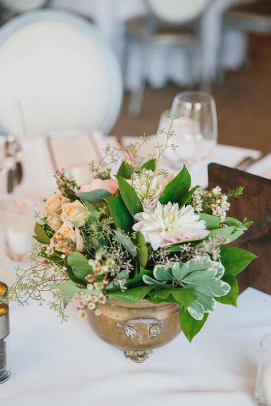 pastel-peach-vintage-wedding