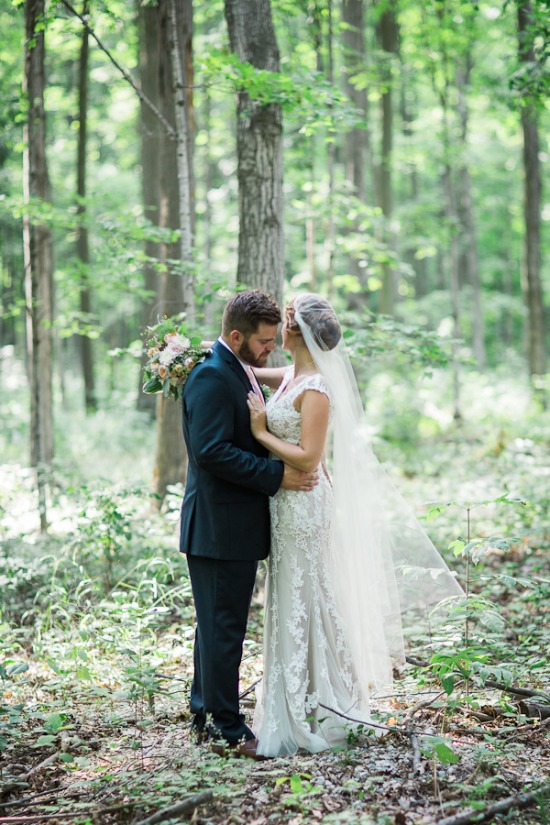 pastel-peach-vintage-wedding