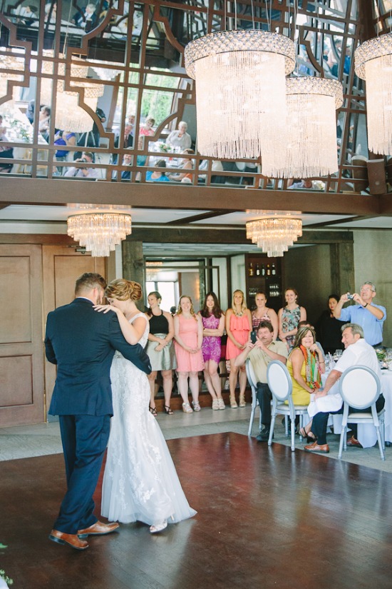 pastel-peach-vintage-wedding