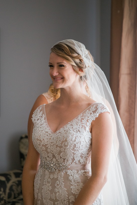 pastel-peach-vintage-wedding