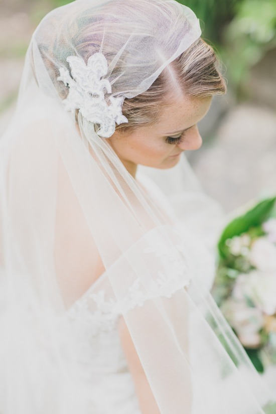 pastel-peach-vintage-wedding