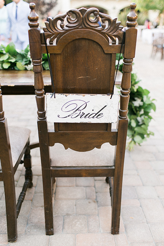 bride wedding chair sign @weddingchicks