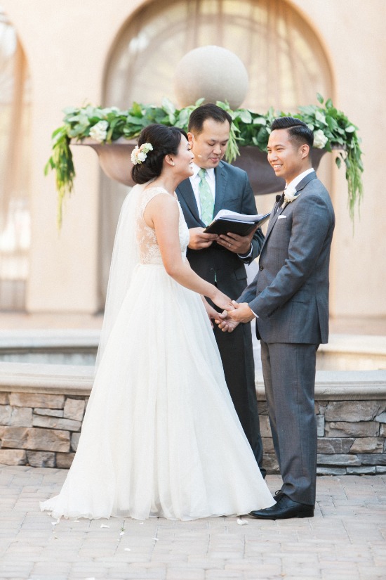 peach-and-gray-elegant-rustic-wedding