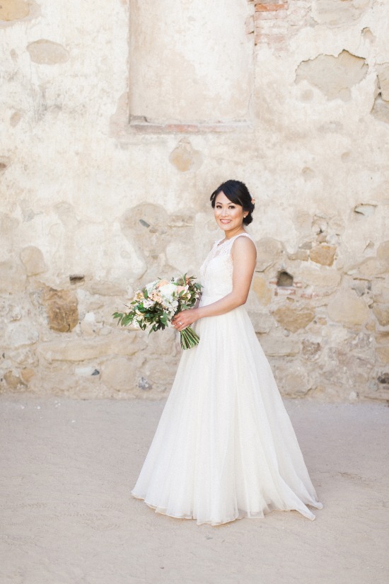 peach-and-gray-elegant-rustic-wedding