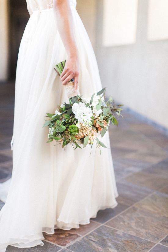 peach-and-gray-elegant-rustic-wedding