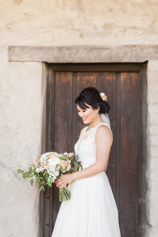 peach-and-gray-elegant-rustic-wedding