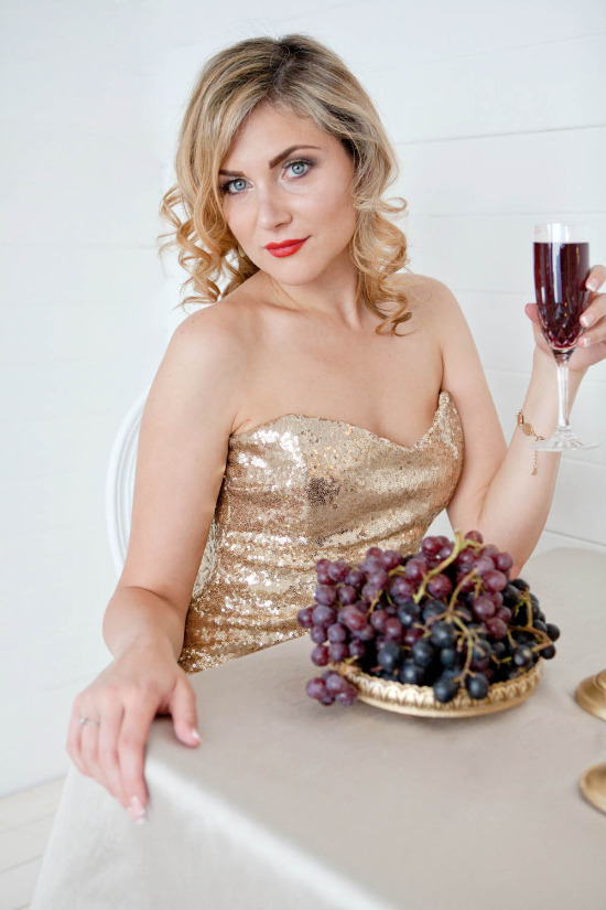 pink-and-gold-bridal-session