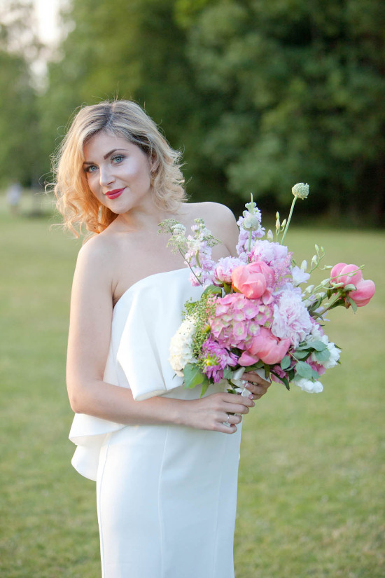 pink-and-gold-bridal-session