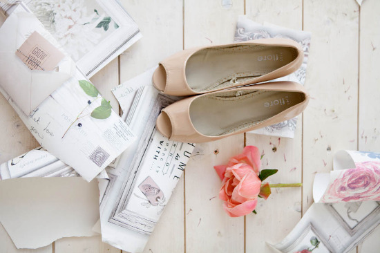 pink-and-gold-bridal-session