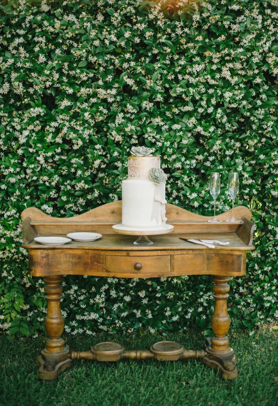 pink-and-gold-succulent-wedding