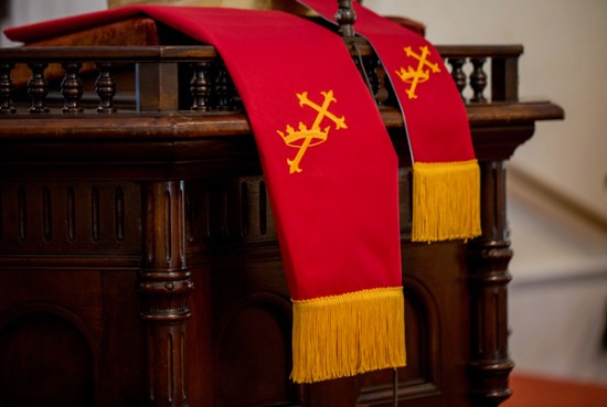 preppy-white-chapel-wedding