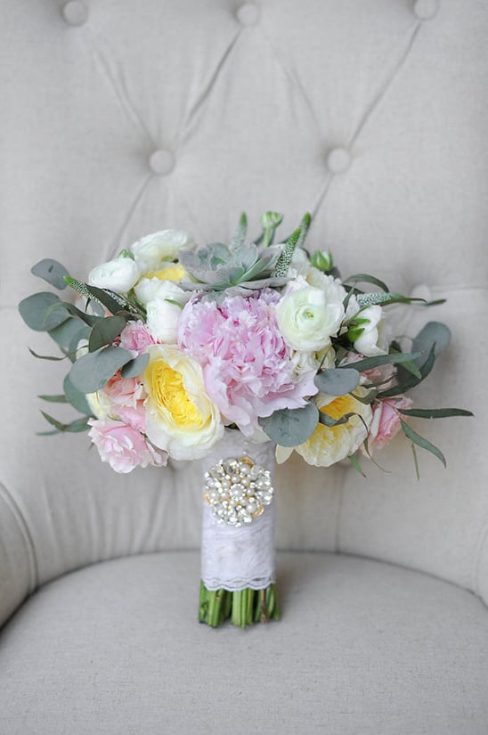 pink white and yellow bouquet @weddingchicks